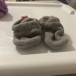 Zutano fleece booties